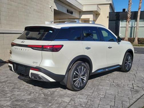 2025 INFINITI QX60 SENSORY