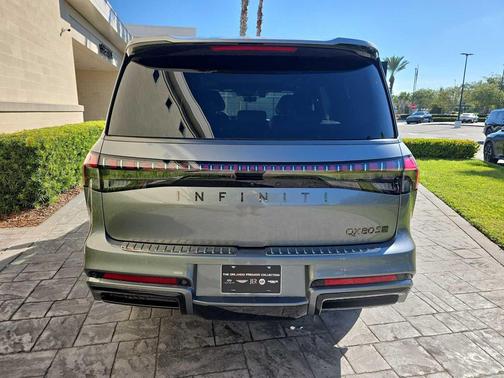 2026 INFINITI QX80 SPORT