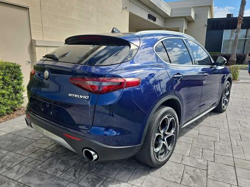 2019 Alfa Romeo Stelvio Ti Lusso