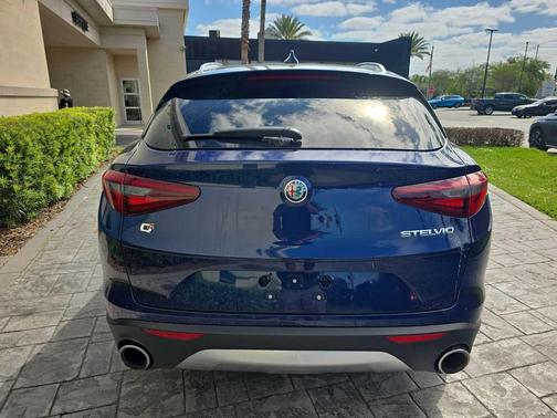 2019 Alfa Romeo Stelvio Ti Lusso