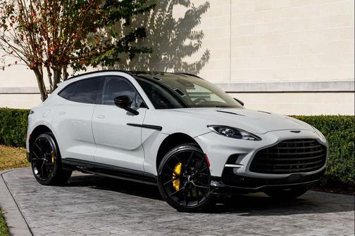 2026 Aston Martin DBX 707