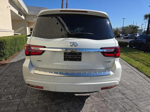 2023 INFINITI QX80 SENSORY AWD