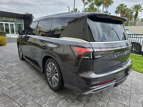 2025 INFINITI QX80 Luxe