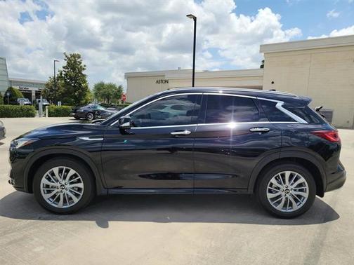 2024 INFINITI QX50 LUXE