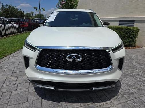 2022 INFINITI QX60 Luxe
