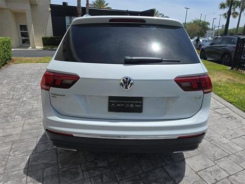 2018 Volkswagen Tiguan 2.0T SEL