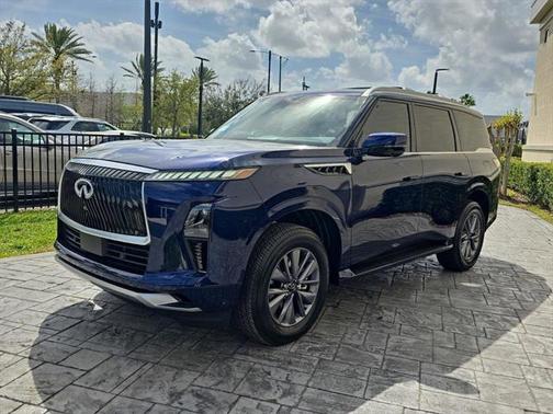 2025 INFINITI QX80 PURE