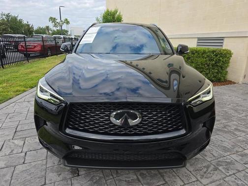 2022 INFINITI QX50 LUXE
