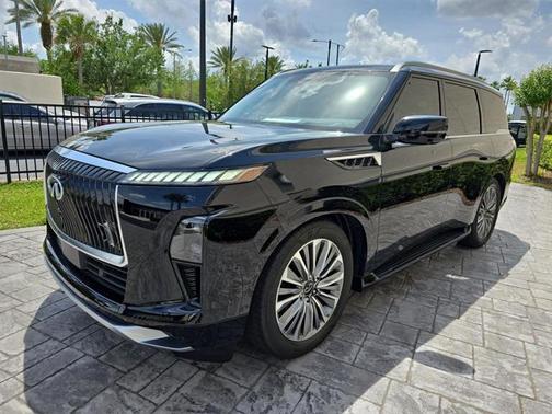 2025 INFINITI QX80 Luxe