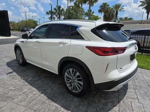 2025 INFINITI QX50 Luxe AWD