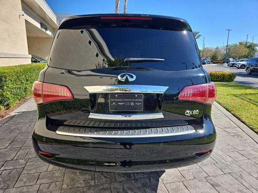 2014 INFINITI QX80 Base