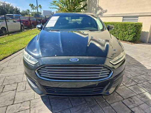 2014 Ford Fusion SE