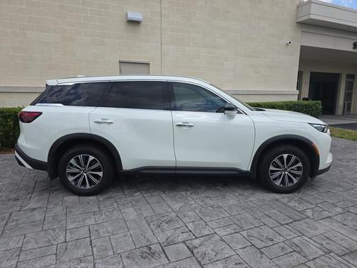 2024 INFINITI QX60 Pure