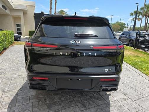 2025 INFINITI QX60 Pure
