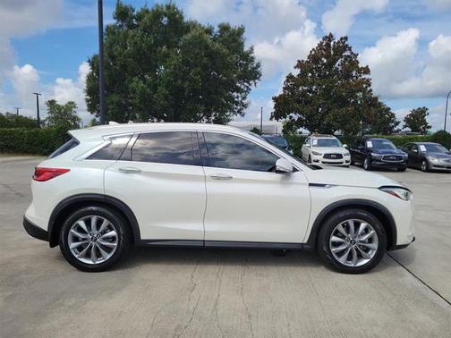 2021 INFINITI QX50 LUXE