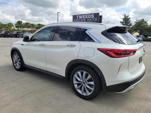 2021 INFINITI QX50 LUXE
