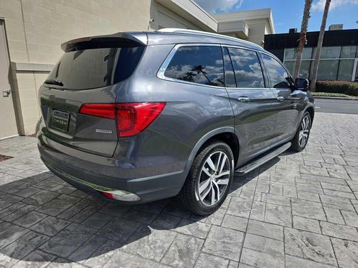 2018 Honda Pilot Touring