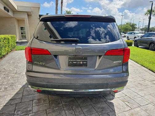 2018 Honda Pilot Touring