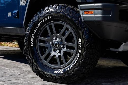 2025 INEOS Grenadier Quartermaster 4x4