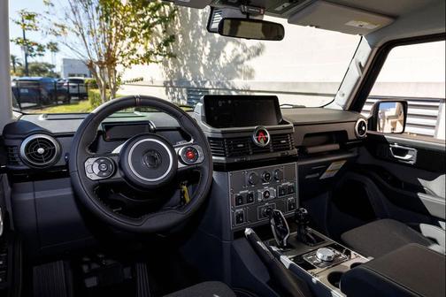 2025 INEOS Grenadier Quartermaster 4x4