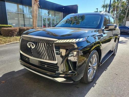 2025 INFINITI QX80 Luxe