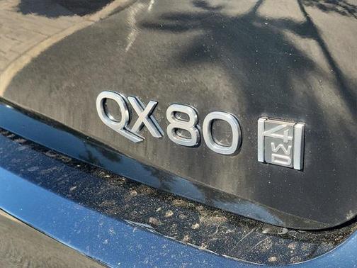 2025 INFINITI QX80 Luxe