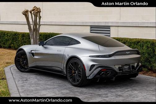 2025 Aston Martin Vantage 