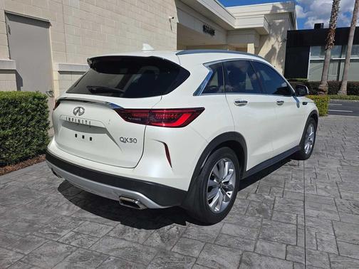 2022 INFINITI QX50 ESSENTIAL