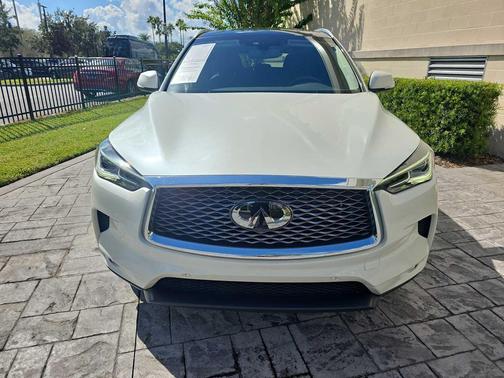 2022 INFINITI QX50 ESSENTIAL