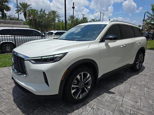 2025 INFINITI QX60 Luxe
