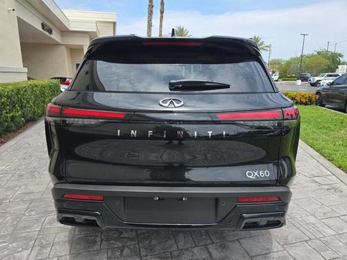 2025 INFINITI QX60 Pure