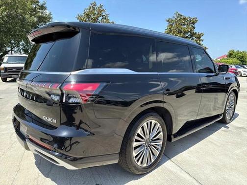 2025 INFINITI QX80 SENSORY AWD