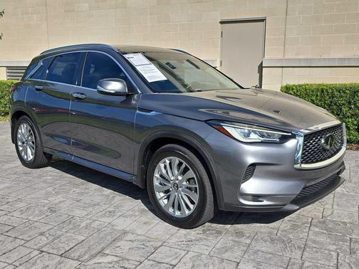 2023 INFINITI QX50 LUXE