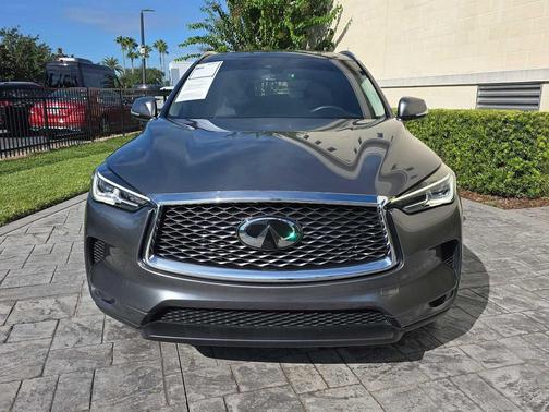 2023 INFINITI QX50 LUXE