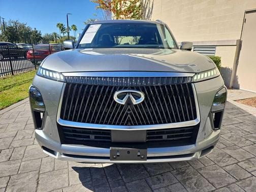 2025 INFINITI QX80 SENSORY AWD