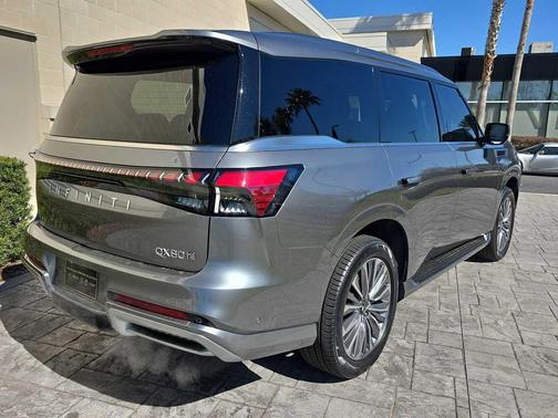2025 INFINITI QX80 SENSORY AWD