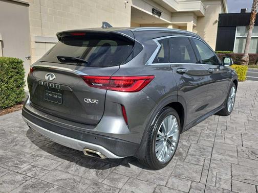 2023 INFINITI QX50 SENSORY