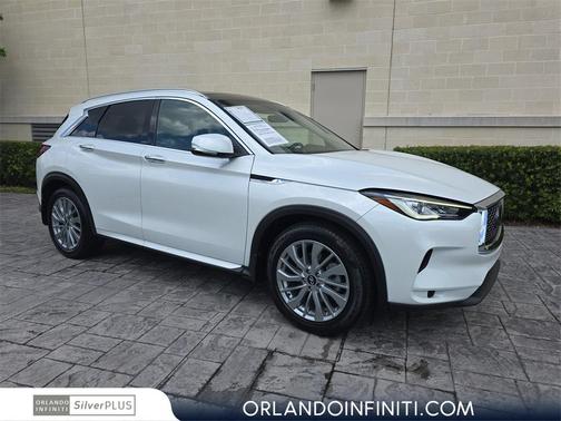 2023 INFINITI QX50 LUXE