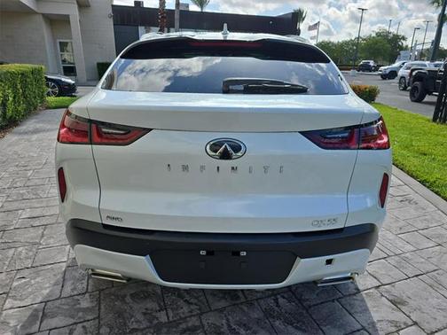 2025 INFINITI QX55 LUXE