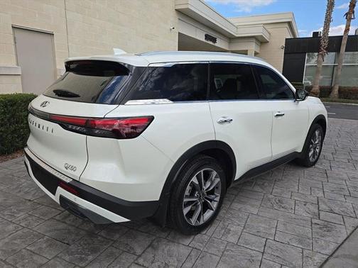 2022 INFINITI QX60 Luxe
