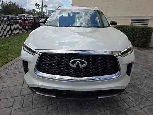 2022 INFINITI QX60 Luxe