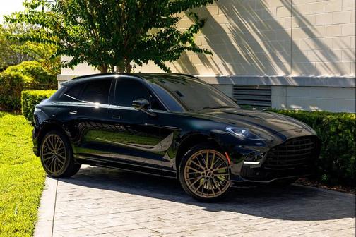 2025 Aston Martin DBX 707