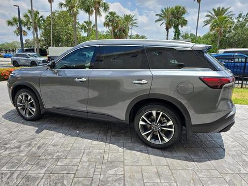 2025 INFINITI QX60 Luxe