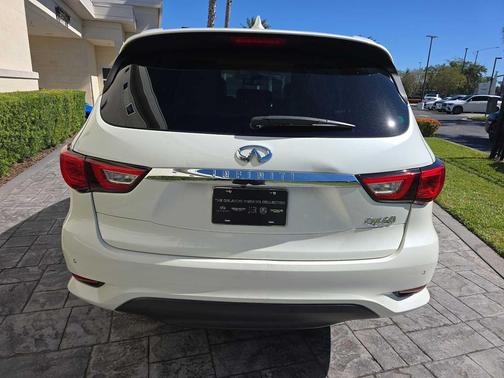 2017 INFINITI QX60 Base