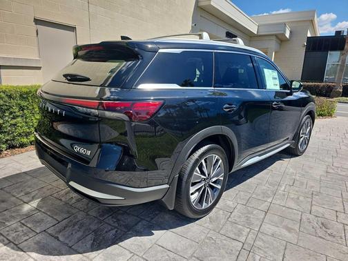 Mineral Black 2026 INFINITI QX60 LUXE AWD