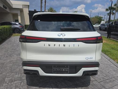 2025 INFINITI QX60 Luxe