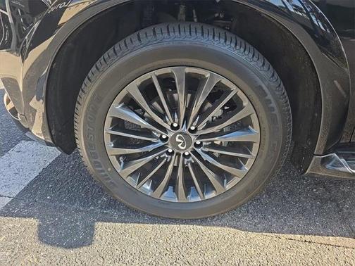 2022 INFINITI QX80 SENSORY