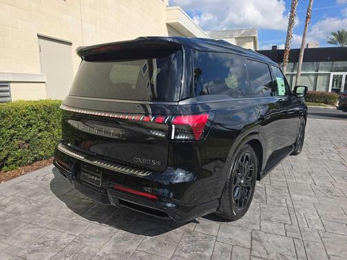 2026 INFINITI QX80 SPORT