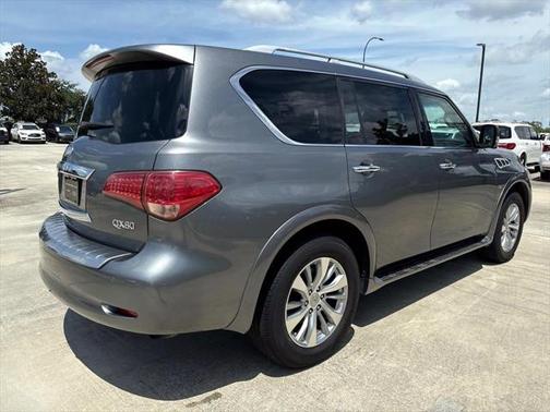2017 INFINITI QX80 Base