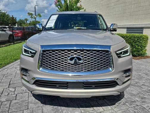 2019 INFINITI QX80 Luxe